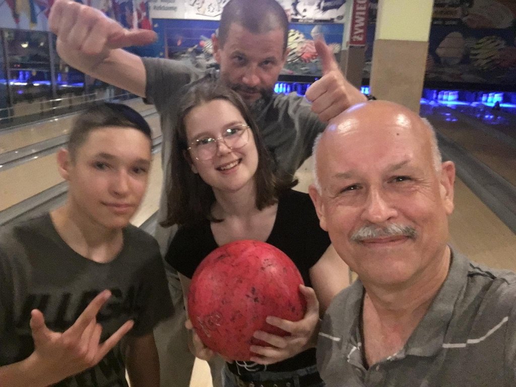 Miniaturka — 2021/2022 - Szalony czwartek (02 czerwca 2022) klasy 1C na torach bowlingu i kartingu!