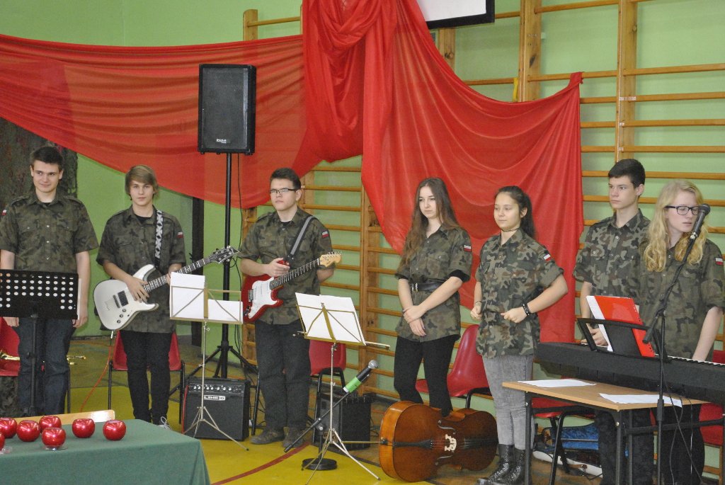 Miniaturka — 2014/2015 - Apel z okazji Święta Niepodległości 2014