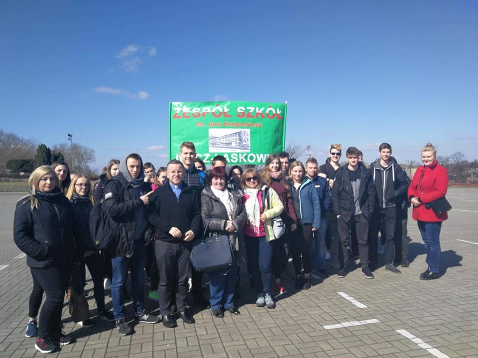 Miniaturka — 2017/2018 - Jelczańscy Maturzyści i Gimnazjaliści pozdrawiają z Jasnej Góry!