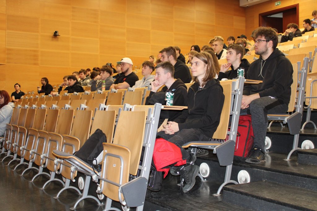 Miniaturka — 2024/2025 - Dzień z E-Sportem na DSW we Wrocławiu