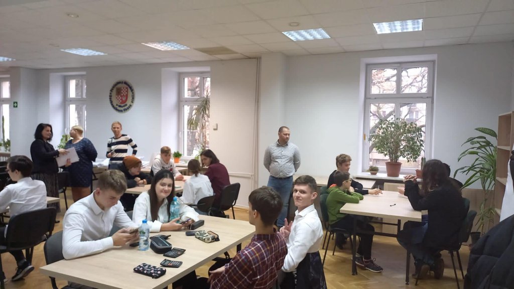 Miniaturka — 2022/2023 - Sukces naszych uczniów - I miejsce w powiatowym konkursie matematyczno-językowym!