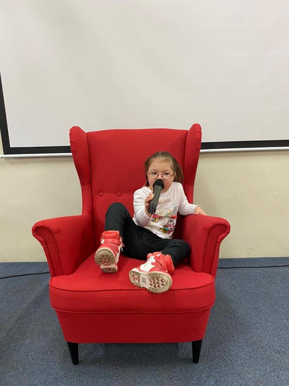 Miniaturka — 2020/2021 - O Św. Mikołaju słów kilka... rozważania o warsztatach zdobienia pierników, wiankach bożonarodzeniowych w jelczańskim Zespole Szkół...