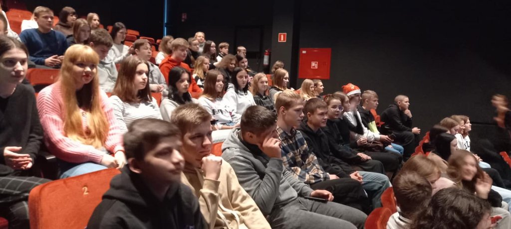 Miniaturka — 2022/2023 - Jak poprzez TEATR rosnąć w siłę czyli o warsztatach naszych uczniów ukraińskich w WTW