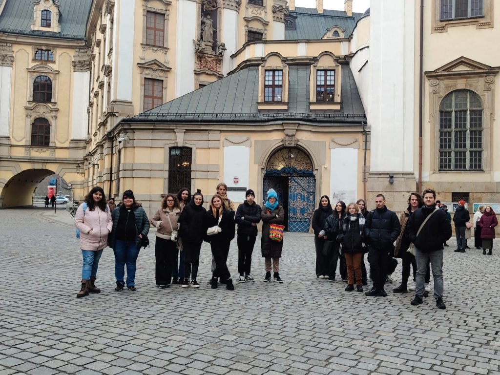 Miniaturka — 2024/2025 - Kolejny ciekawy wykład w Gmachu Głównym Uniwersytetu Wrocławskiego